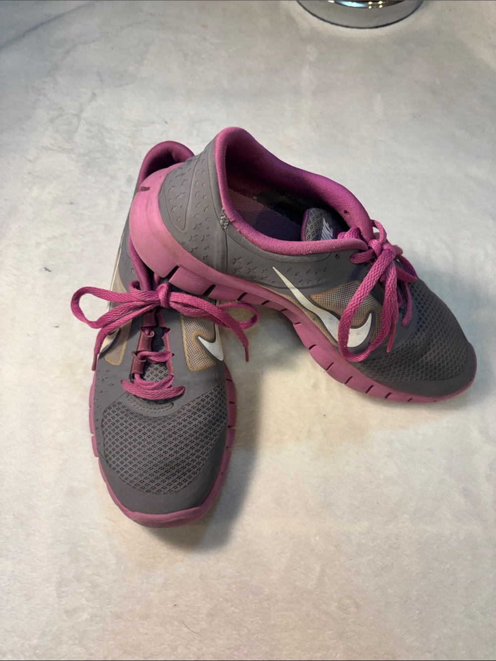 Nike Free Run 3 Tennis Shoes Big Girls Size 5 NWOT